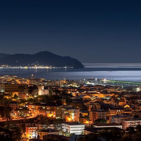 Appartement 039 - Casa Residenziale A Lavagna A 5 Minuti Dal Mare Extérieur photo